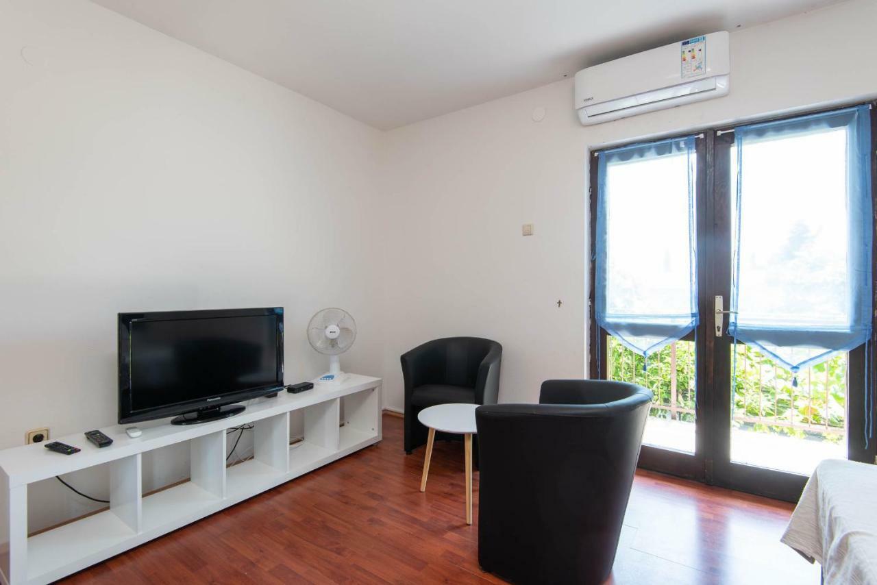Apartments Ljiljana Orebic Bagian luar foto