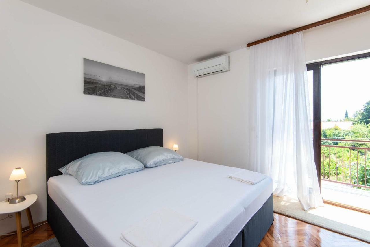 Apartments Ljiljana Orebic Bagian luar foto